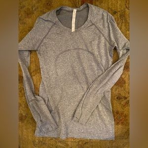 Lulu long sleeve swifty tech